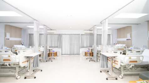 ห้อง 4 เตียงแอร์ อาคาร 1