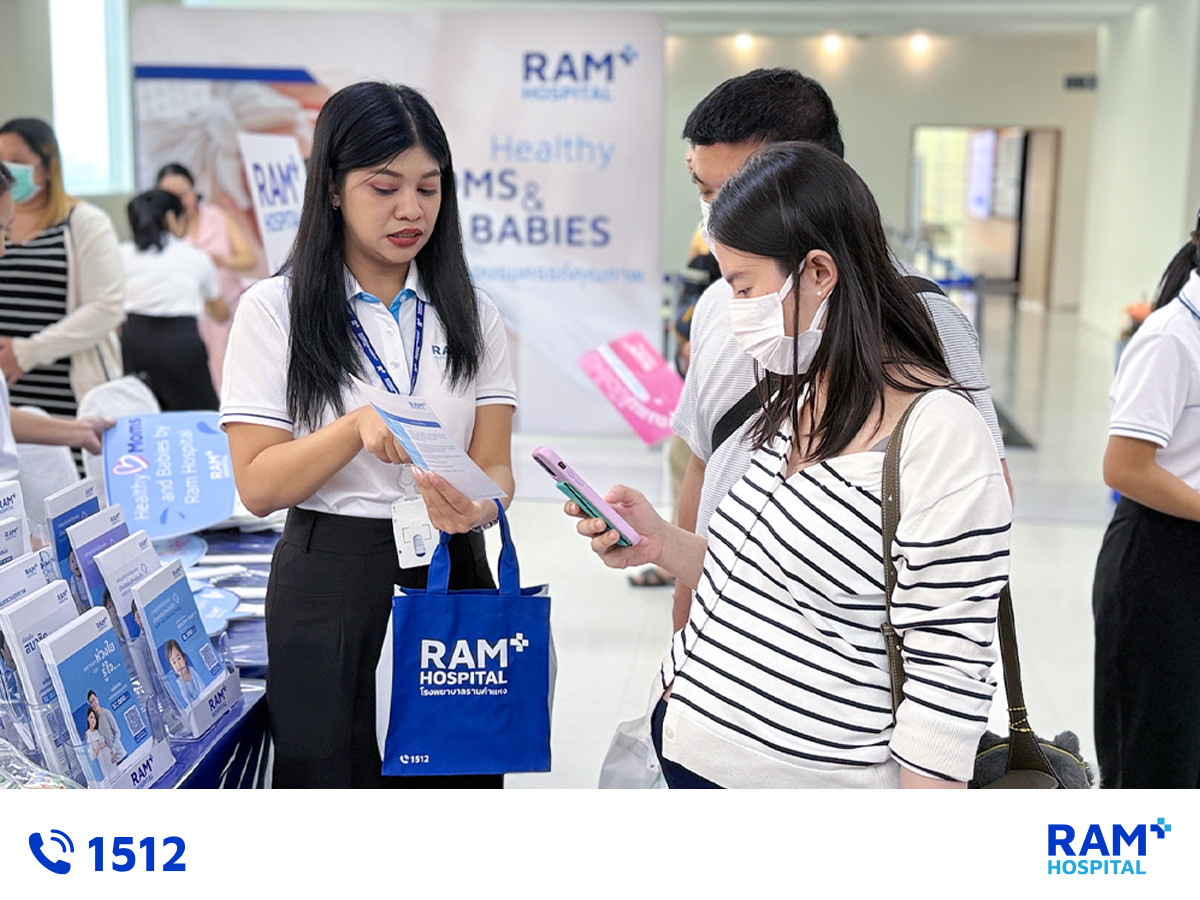 healthy mom and bebies