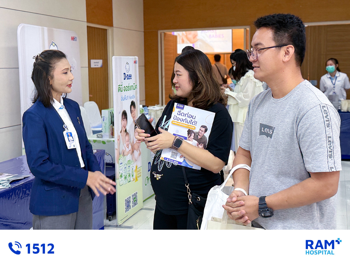 healthy mom and bebies