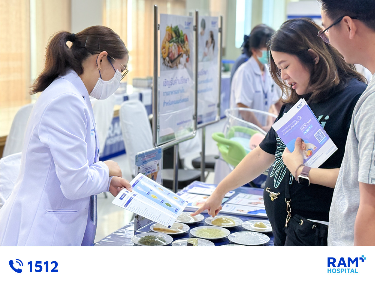 healthy mom and bebies