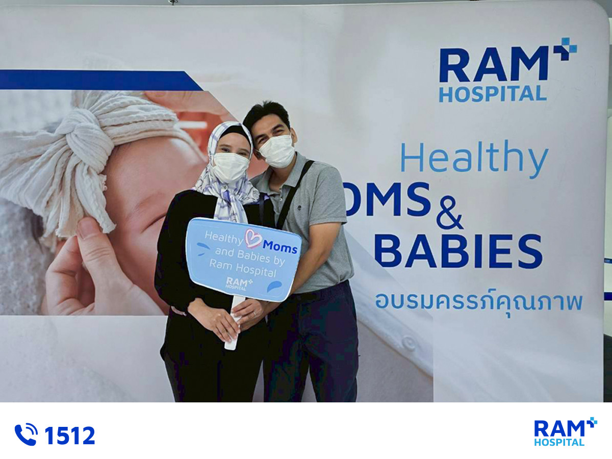 healthy mom and bebies